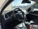 Volvo XC60 2.4 D5 AWD Momentum Automaat | Leder | Climate |, Auto's, Automaat, Zwart, Wit, Bedrijf