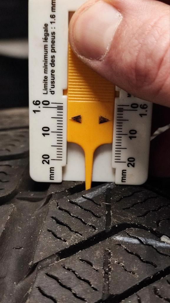 winterbanden 235/40-19 en 245/35-20, Auto-onderdelen, Banden en Velgen, Gebruikt, Ophalen of Verzenden