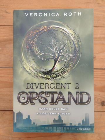 Veronica Roth - Opstand beschikbaar voor biedingen
