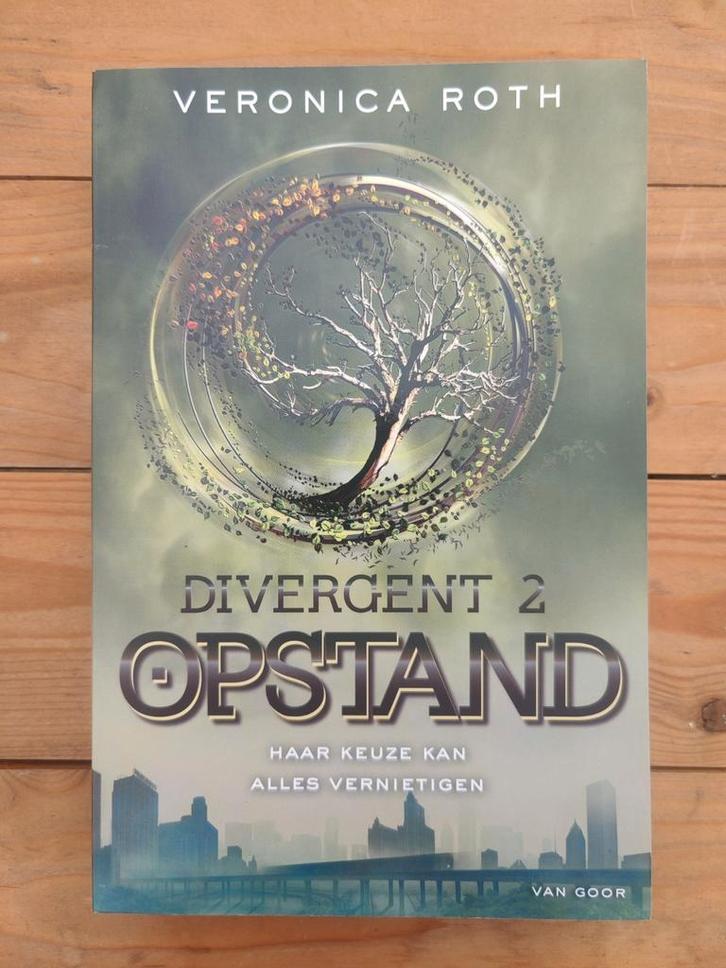 Veronica Roth - Opstand, Boeken, Kinderboeken | Jeugd | 13 jaar en ouder, Nieuw, Ophalen of Verzenden