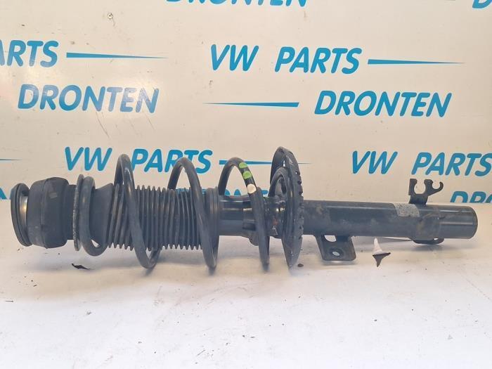Schokdemperpoot rechts-voor van een Volkswagen UP, Auto-onderdelen, Ophanging en Onderstel, Volkswagen, Gebruikt, 3 maanden garantie