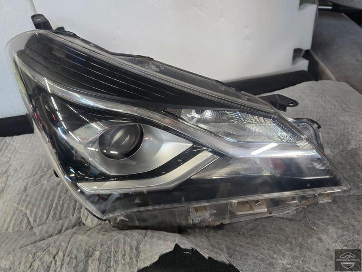 Toyota Yaris P13 Facelift 2017-2020 Koplamp Rechts Origineel, Auto-onderdelen, Verlichting, Toyota, Gebruikt