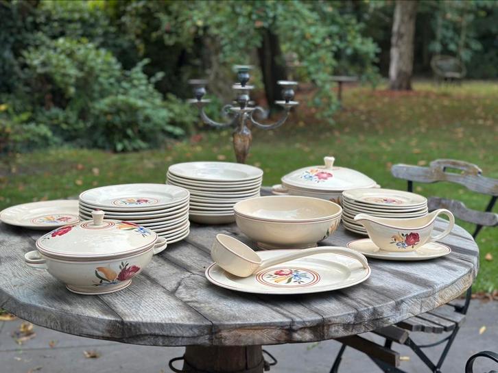 Groot vintage Boch servies – bloemen – 40+ stuks, Antiek en Kunst, Antiek | Servies compleet, Ophalen