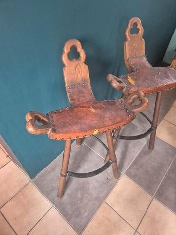 Tabouret espagnol  beschikbaar voor biedingen