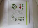 Leer meer over de natuur met het „Herbarium of Leaves” Paper, Nieuw, Ophalen of Verzenden, Nicole Bustarret, Natuurwetenschap