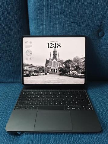iPad Pro 13" (2024) M4 512GB WIFI + Magic Keyboard beschikbaar voor biedingen