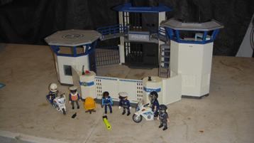 PLAYMOBIL POLITIEBUREAU 6872 beschikbaar voor biedingen