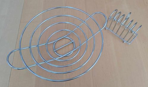 Te koop grote metalen fruitschaal en metalen toasthouder., Huis en Inrichting, Woonaccessoires | Overige, Zo goed als nieuw, Ophalen of Verzenden