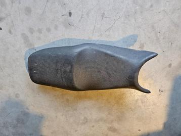 Zadel yamaha fz6 type RJ07 beschikbaar voor biedingen