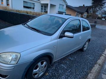 opel corsa 2004 benzine  beschikbaar voor biedingen