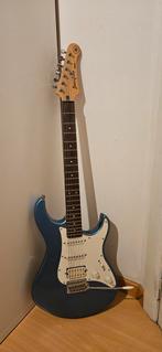 Yamaha Stratocaster, Muziek en Instrumenten, Ophalen of Verzenden, Zo goed als nieuw