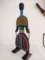 Namji doll uit Kameroen met kralen en kauri-schelpen 50cm, Antiek en Kunst, Ophalen of Verzenden