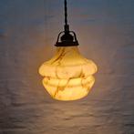 Vintage gemarmerde opaline glazen hanglampen., Ophalen of Verzenden
