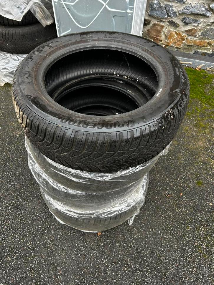 4 pneus neige Bridgestone 205/55 R16 – Très bon état, Autos : Divers, Pièces de sport automobile, Comme neuf, Enlèvement