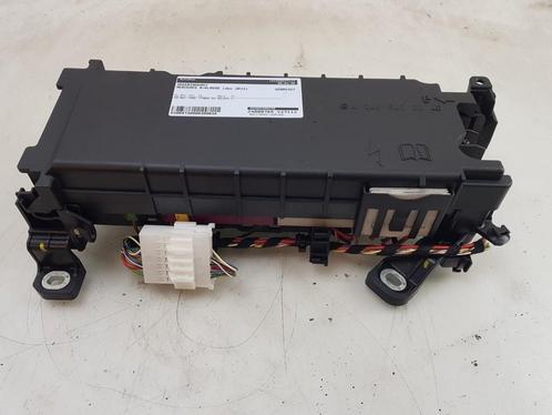 ZEKERINGKAST Mercedes-Benz A (W176) (01-2012/05-2018), Auto-onderdelen, Elektronica en Kabels, Mercedes-Benz, Gebruikt