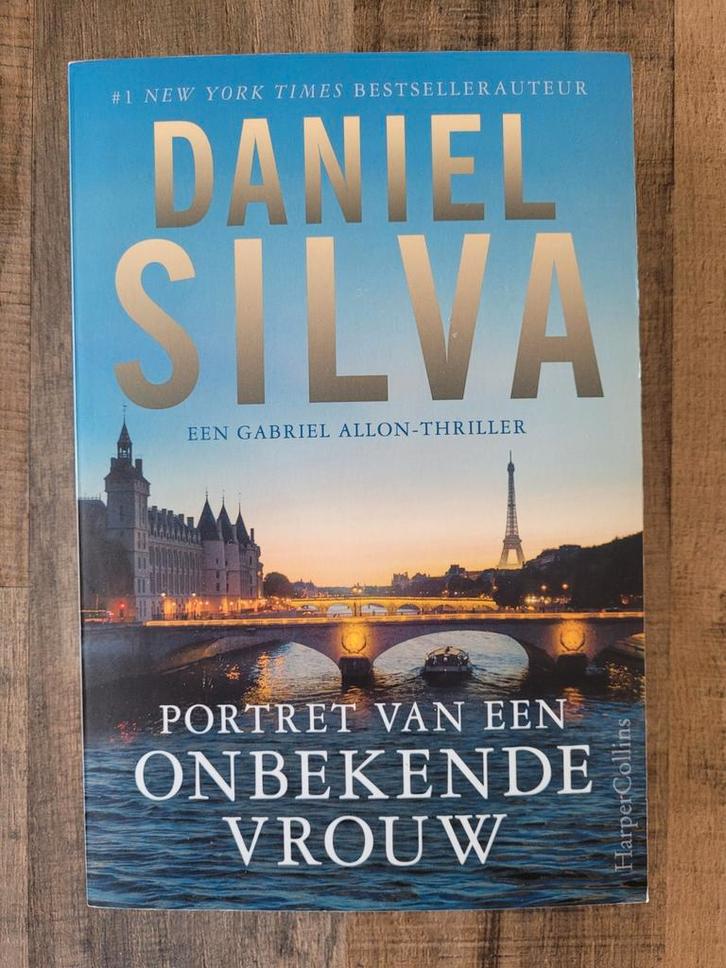 Daniel Silva - Portret van een onbekende vrouw, Boeken, Thrillers, Zo goed als nieuw, Ophalen of Verzenden