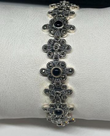 Handgemaakte zilveren armband met onyx beschikbaar voor biedingen