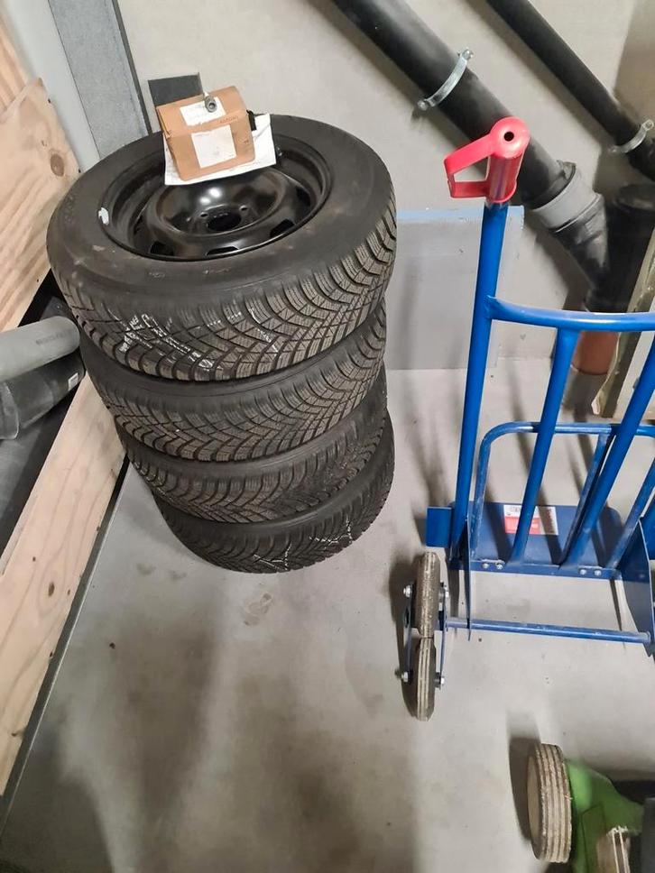 HANKOOK complete winterwielenset, banden+velgen+bouten, Auto-onderdelen, Banden en Velgen, Band(en), Winterbanden, Gebruikt, Ophalen