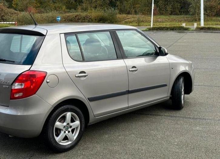 Skoda fabia 1.2 tdi diesel euro5 rijdt perfect, Auto's, Skoda, Bedrijf, Fabia, Airconditioning, Centrale vergrendeling, Diesel