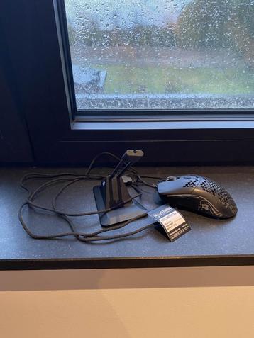 Glorious model O + bungee beschikbaar voor biedingen