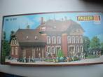 Faller 902 : school, Overige merken, Gelijkstroom of Wisselstroom, Brug, Tunnel of Gebouw, Nieuw