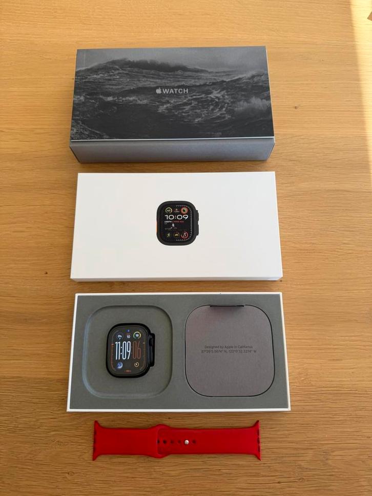 Apple Watch Ultra 2 Black Titanium, Handtassen en Accessoires, Smartwatches, Zo goed als nieuw, Ophalen