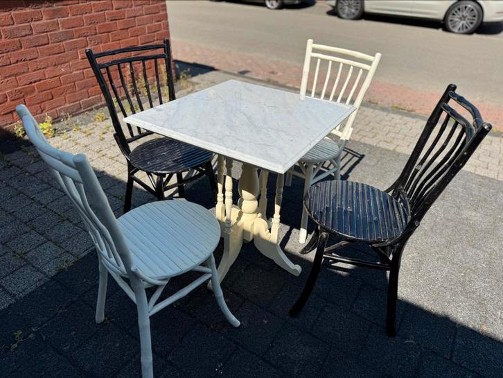 5 Tables bistrot carrées plateau marbre de Carrare pied bois, Zakelijke goederen, Horeca | Meubilair en Inrichting, Decoratie