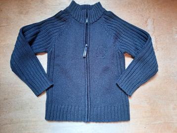 Gilet fille 8 ans beschikbaar voor biedingen