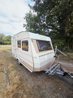 Caravan keuringsvrij -750 met voortent,uitbouw,luifel, Treinzit, Particulier, Dethleffs, Koelkast