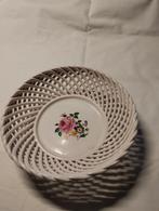 Oud aardewerk schaaltje