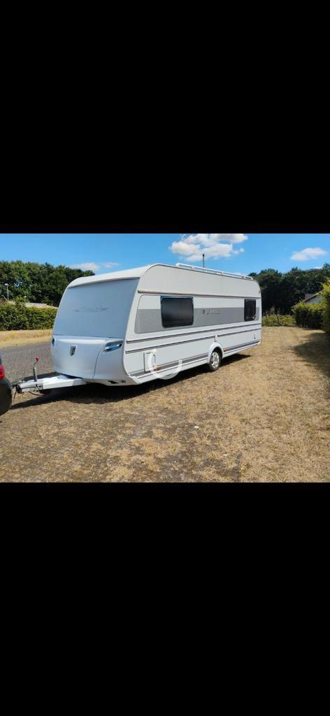 Tabbert vivaldi 560 td met voortent, Caravans en Kamperen, Caravans, Tabbert, Vast bed, Douche, Ophalen