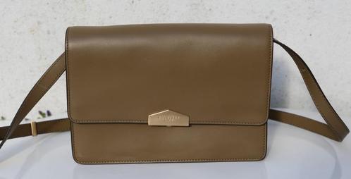 Prachtige beige tas van Pourchet, Handtassen en Accessoires, Tassen | Damestassen, Zo goed als nieuw, Beige, Ophalen of Verzenden