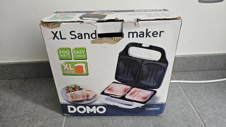 Appareil à croques / grill XL DOMO – 900W – excellent état, Elektronische apparatuur, Wafelijzers, Ophalen