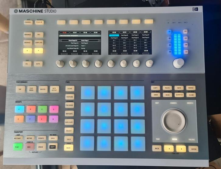 Native instruments Maschine Studio White Edition, Musique & Instruments, Équipement Midi, Comme neuf, Enlèvement ou Envoi