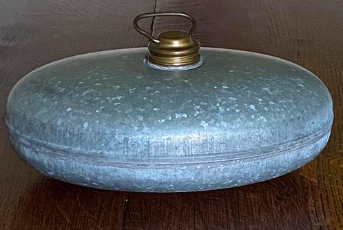 Ancienne bouillotte ovale en zinc et laiton., Maison & Meubles, Accessoires pour la Maison | Autre, Enlèvement