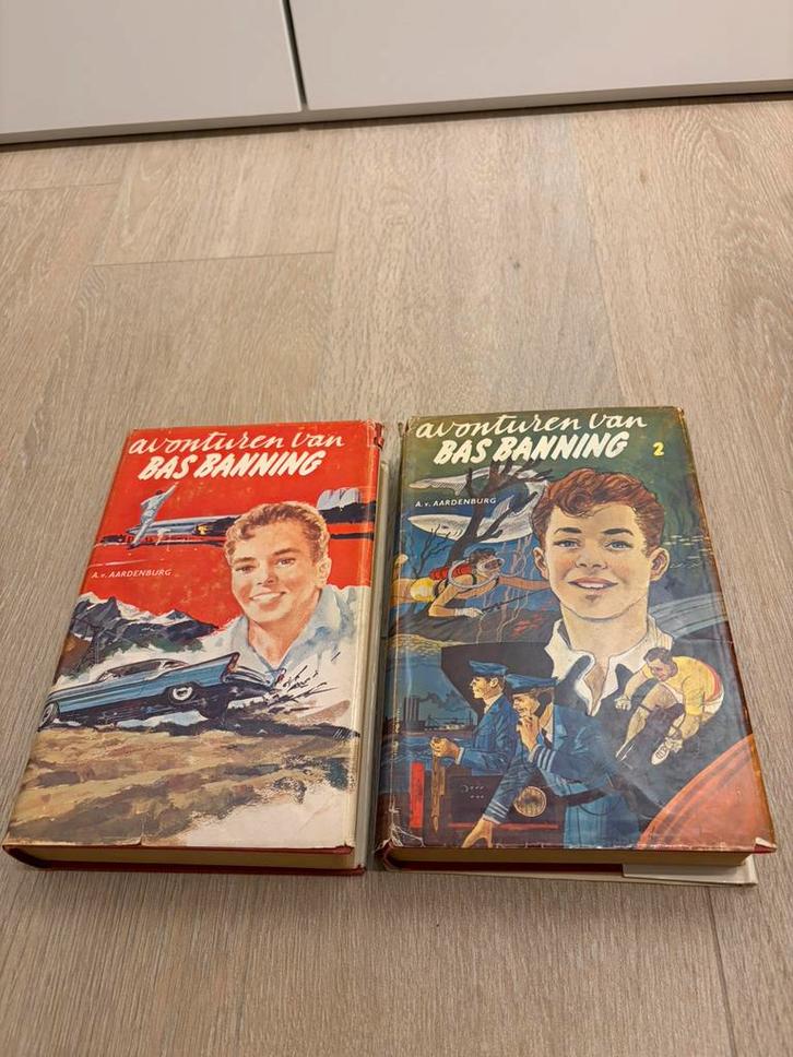 De avonturen van Bas Banning Omnibus 1 en 2 mooie staat, Boeken, Kinderboeken | Jeugd | 13 jaar en ouder, Zo goed als nieuw, Fictie