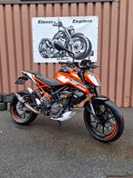 Ktm duke 125CC Autorijbewijs, Motoren, Particulier, 125 cc, 11 kW of minder, 1 cilinder