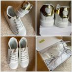 Nieuw in de doos meisjes sneakers wit/goud in maat 30 t/m 35, Kinderen en Baby's, Kinderkleding | Schoenen en Sokken, Ophalen of Verzenden
