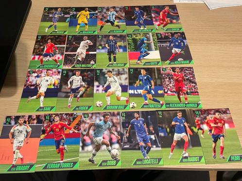 22 Top Class 2025 kaarten voetbal, Hobby en Vrije tijd, Stickers en Plaatjes, Nieuw, Meerdere plaatjes, Ophalen of Verzenden