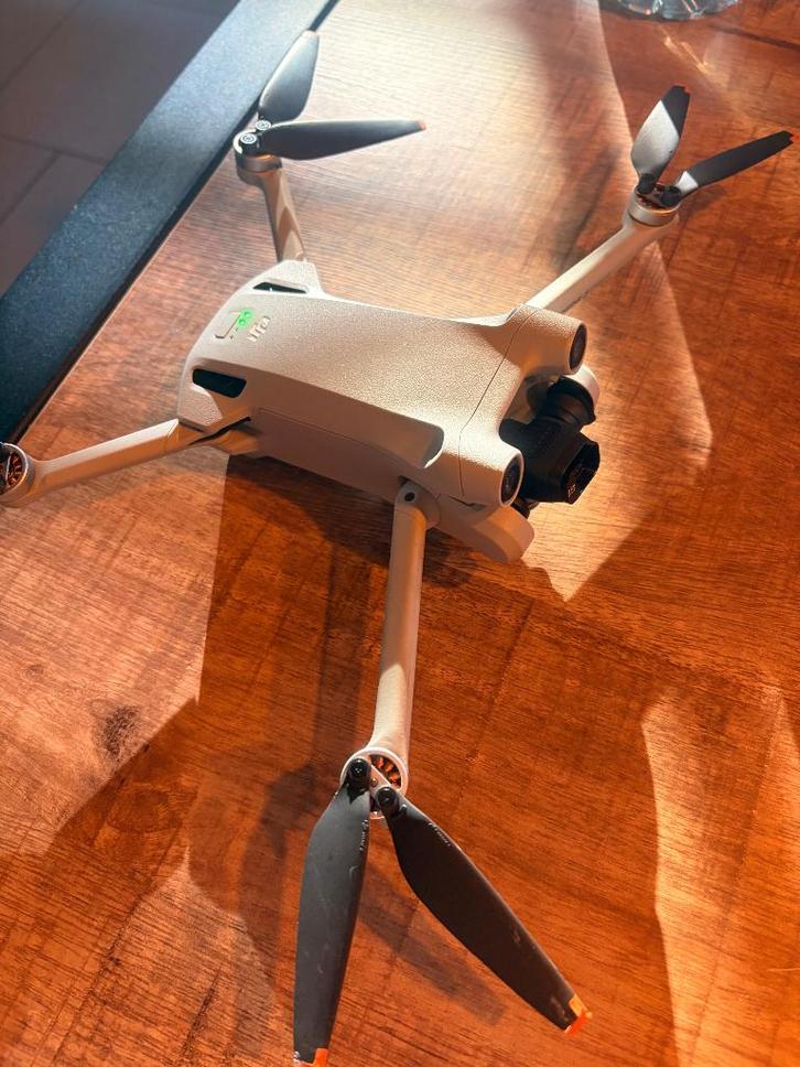 Dji mini 3 pro, Hobby en Vrije tijd, Modelbouw | Radiografisch | Helikopters en Quadcopters, Gebruikt, RTF (Ready to Fly), Met camera