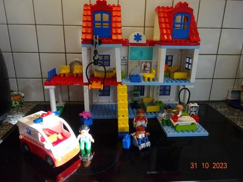 LEGO DUPLO Groot Ziekenhuis - 5795*VOLLEDIG*SIRENE!!, Enfants & Bébés, Jouets | Duplo & Lego, Duplo, Ensemble complet, Enlèvement ou Envoi