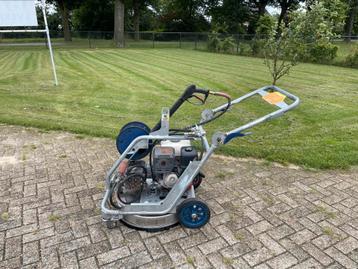 Terras reiniger cleaner hogedrukspuit stoep tegelreiniger beschikbaar voor biedingen