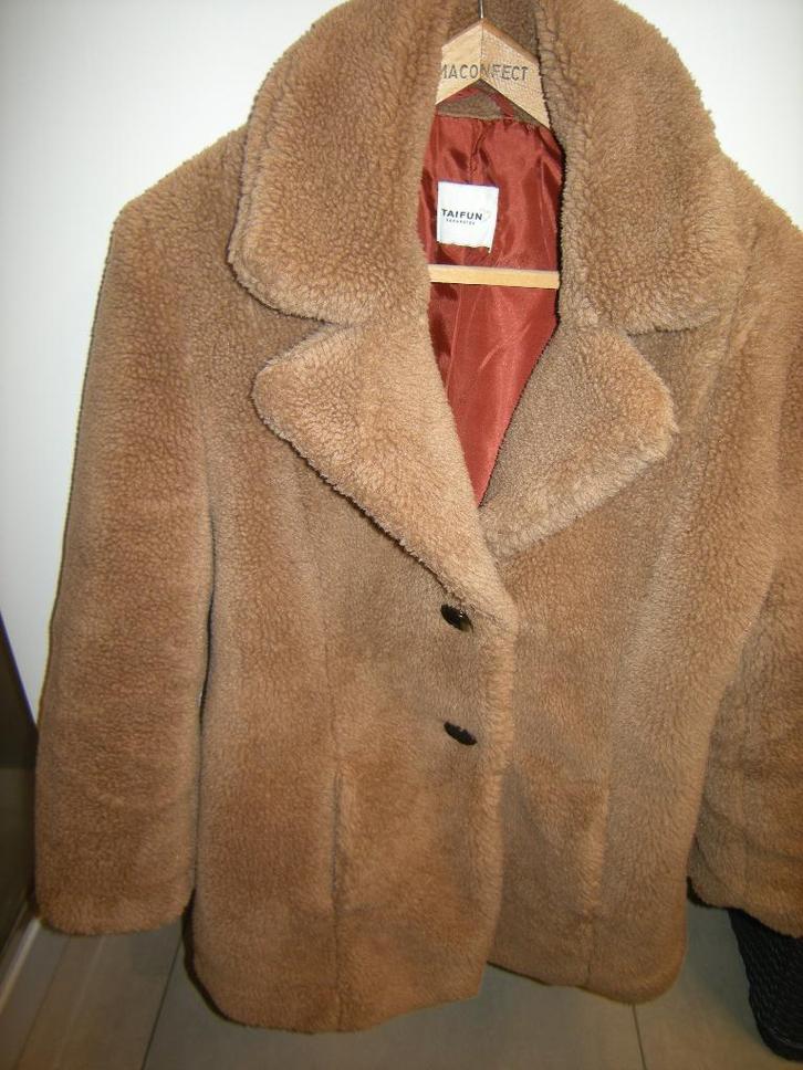 Manteau court chaud en fausse fourrure 'Teddy' taille 34-36, Vêtements | Femmes, Vestes | Hiver, Comme neuf, Taille 36 (S), Brun