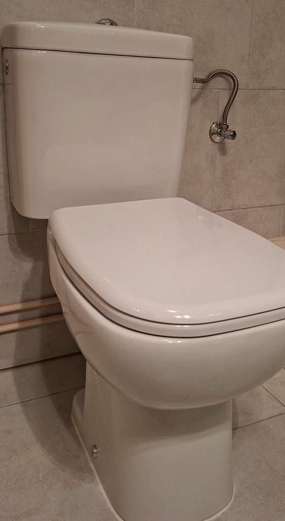 Duravit toilet, Doe-het-zelf en Bouw, Sanitair, Zo goed als nieuw, Toilet, Ophalen