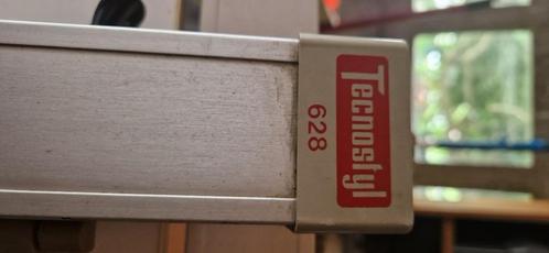Tenentafel Tecnostyl 628, Hobby en Vrije tijd, Overige Hobby en Vrije tijd, Gebruikt, Ophalen