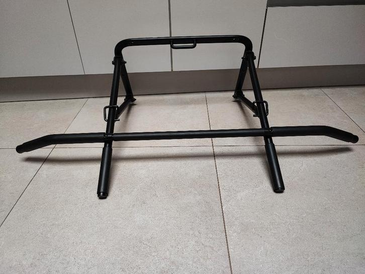 Barre de traction/ pull up bar de Domyos. (Pour la mur), Sports & Fitness, Équipement de fitness, Comme neuf, Barre de traction