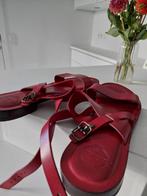 Mooie rode sandalen - maat 41, Kleding | Dames, Ophalen, Sandalen of Muiltjes, Zo goed als nieuw, Joan the door