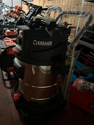Nat en droog stofzuiger van Kremer beschikbaar voor biedingen