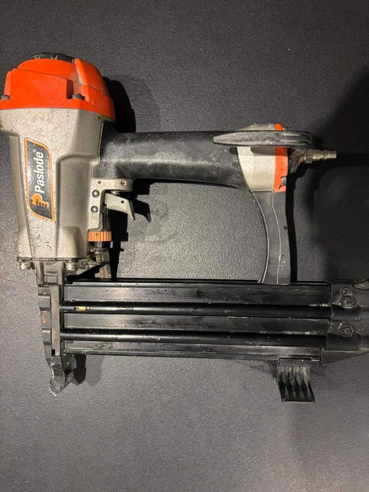Paslode FN2265, Doe-het-zelf en Bouw, Gereedschap | Handgereedschap, Gebruikt, Ophalen of Verzenden