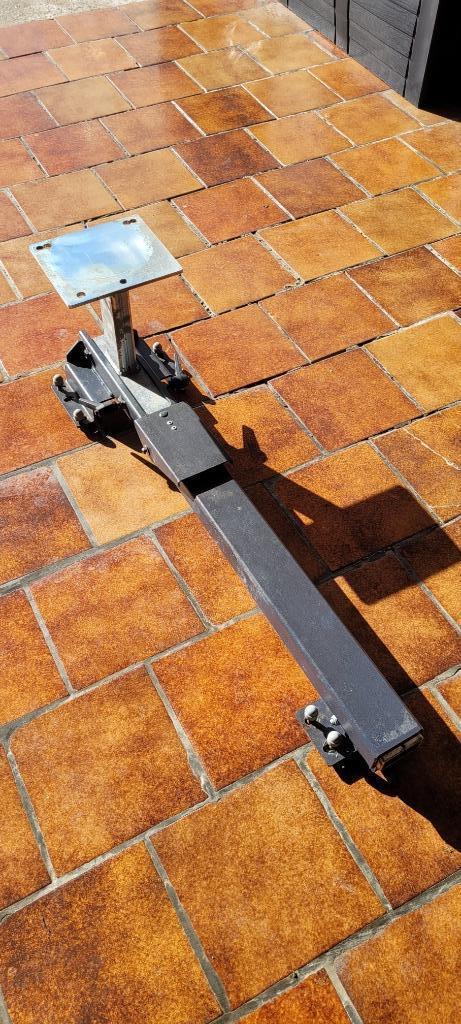 Uittrekbare bankschroefhouder NP. 301€ ideaal v. bestelwagen, Doe-het-zelf en Bouw, Werkbanken, Zo goed als nieuw, Bankschroef